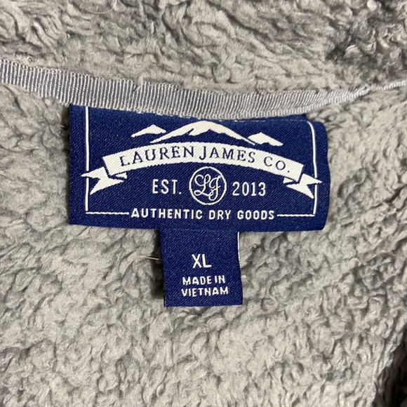 Lauren James Co. Sherpa Pullover. Gray. Zippers on Sides. Pockets. - Picture 2 of 8